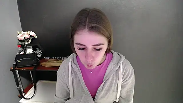 Snapshot of Sunny_siren chatting on 18, 2, 2026 Sunny siren online show from 18, 2, 2026