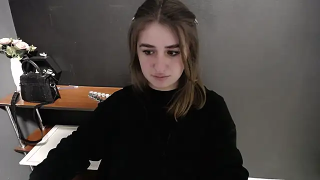 Sunny siren online show from 20, 4, 2026