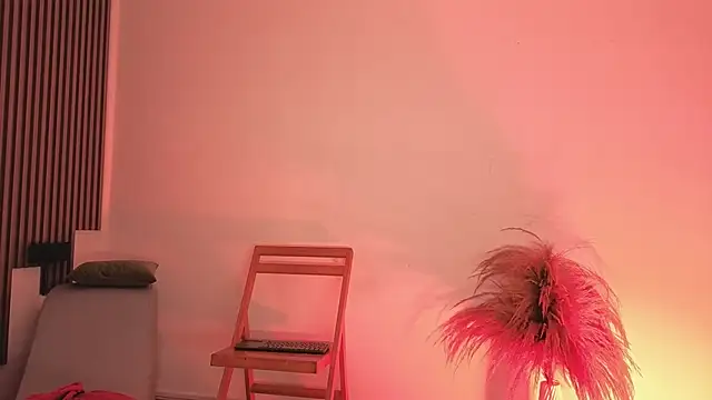 Snapshot of fransheskarossi chatting on 14, 2, 2026 fransheskarossi online show from 14, 2, 2026