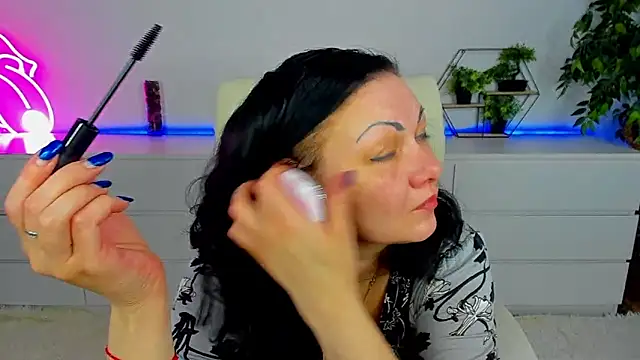 IrissMoon online show from 18, 3, 2026