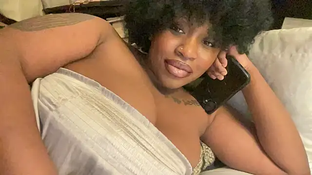 Snapshot of mayluvsu chatting on 15, 3, 2026 mayluvsu online show from 15, 3, 2026