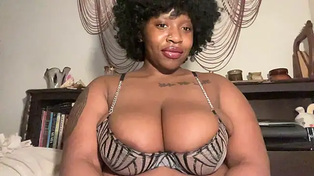 Snapshot of mayluvsu chatting on 23, 3, 2026 mayluvsu online show from 23, 3, 2026