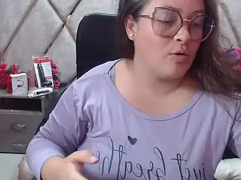 Snapshot of Sarah_Boobs_ chatting on 17, 2, 2026 Sarah Boobs online show from 17, 2, 2026