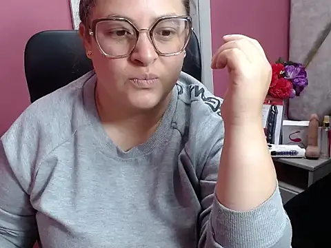 Snapshot of Sarah_Boobs_ chatting on 25, 2, 2026 Sarah Boobs online show from 25, 2, 2026