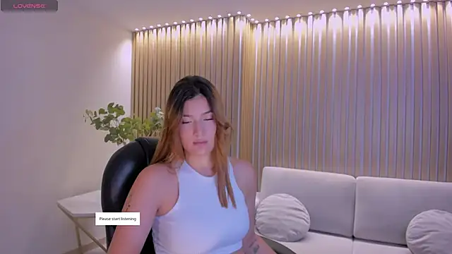BellaThompsonX online show from 3, 5, 2026