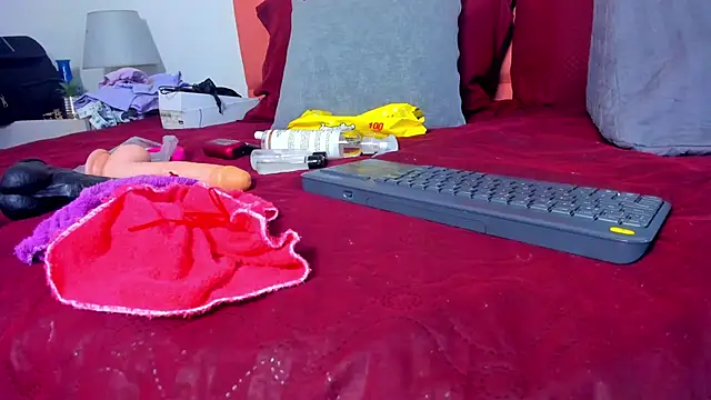 Snapshot of rose_thompson19 chatting on 20, 2, 2026 rose thompson19 online show from 20, 2, 2026