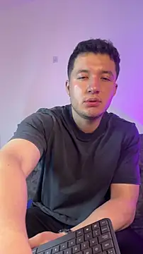 Alexander Connor online show from 3, 3, 2026