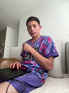 santiObrero online show from 24, 7, 2026