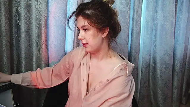 LilianBliss online show from 10, 5, 2026