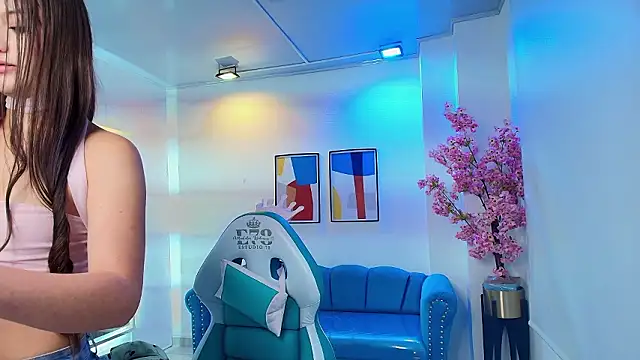 Zoe swan online show from 19, 3, 2026