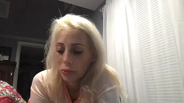 Snapshot of LindseyFAFO chatting on 23, 7, 2026 LindseyFAFO online show from 23, 7, 2026