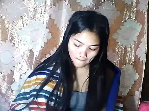 PinaySkinnyJust18 online show from 18, 3, 2026