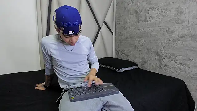 Snapshot of Dogan_Renzo0 chatting on 1, 2, 2026 Dogan Renzo0 online show from 1, 2, 2026