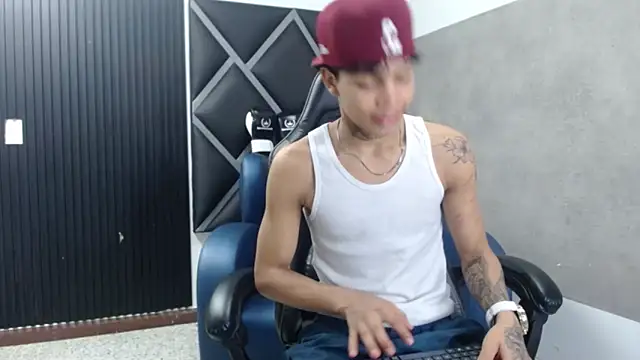 Snapshot of Dogan_Renzo0 chatting on 4, 2, 2026 Dogan Renzo0 online show from 4, 2, 2026