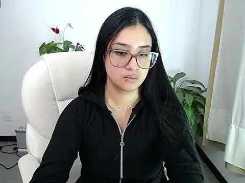 ItsNyla online show from 7, 2, 2026