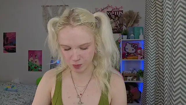 Mia WaterFall online show from 9, 5, 2026