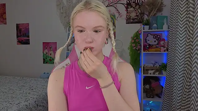 Mia WaterFall online show from 11, 5, 2026