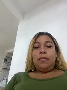Snapshot of veronica414 chatting on 14, 4, 2026 veronica414 online show from 14, 4, 2026