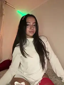 Snapshot of laraa_rous chatting on 19, 3, 2026 laraa rous online show from 19, 3, 2026