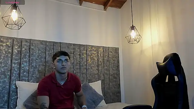 Snapshot of Calvin_Hunter chatting on 8, 3, 2026 Calvin Hunter online show from 8, 3, 2026