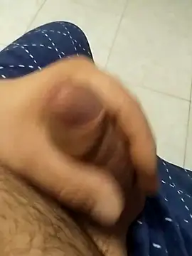 GorgeousBitter online show from 6, 2, 2026