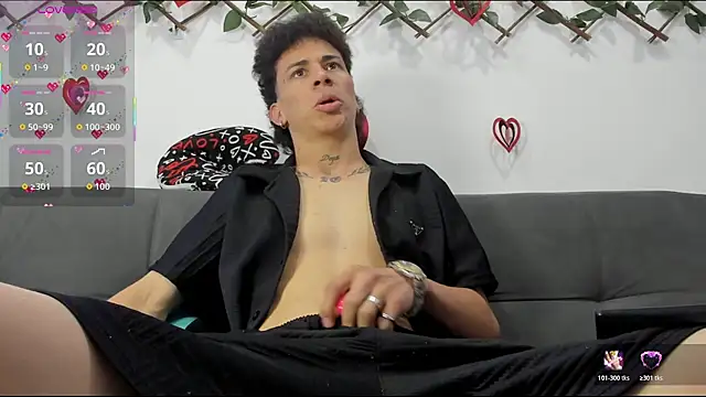 Snapshot of Maxxx_bigcockx chatting on 7, 2, 2026 Maxxx bigcockx online show from 7, 2, 2026