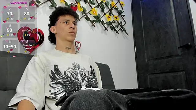 Snapshot of Maxxx_bigcockx chatting on 14, 2, 2026 Maxxx bigcockx online show from 14, 2, 2026