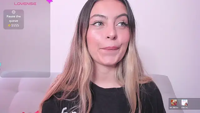 Fernanda aaaa online show from 11, 5, 2026