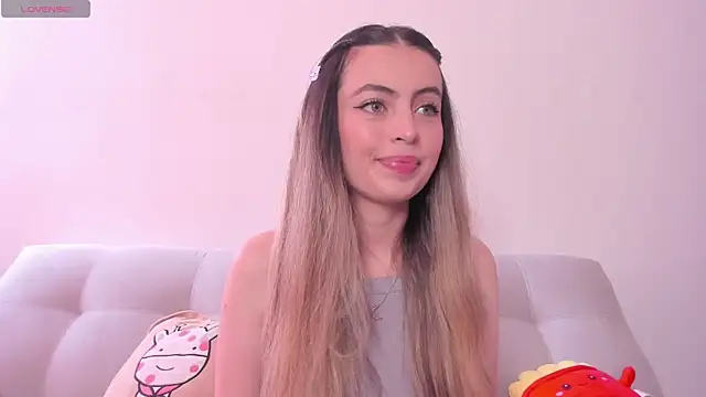 Snapshot of Fernanda_aaaa chatting on 3, 7, 2026 Fernanda aaaa online show from 3, 7, 2026