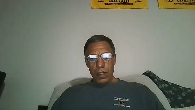 swimmer2496 online show from 9, 5, 2026