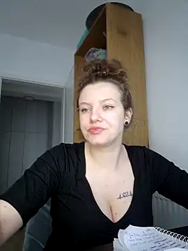 LadyAmora online show from 9, 2, 2026