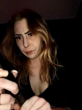 Snapshot of dewimp1 chatting on 4, 2, 2026 dewimp1 online show from 4, 2, 2026