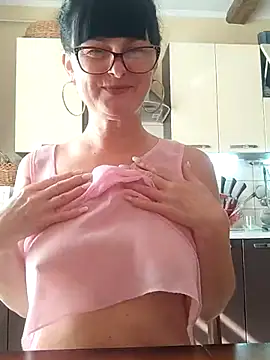 Snapshot of AliceSwan57 chatting on 25, 6, 2026 AliceSwan57 online show from 25, 6, 2026