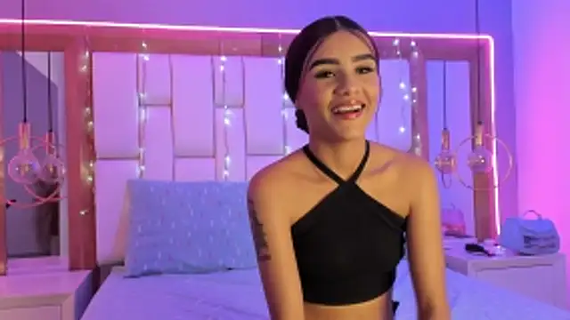 StefanyCondia online show from 11, 2, 2026