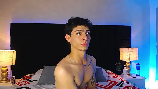 Logan Woods online show from 18, 2, 2026