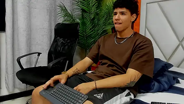 Tobias Vega online show from 27, 4, 2026