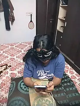 ZyphiaLive online show from 6, 7, 2026