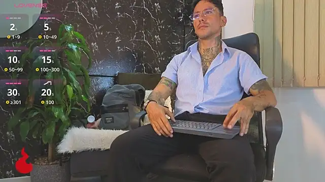 mister eithan online show from 14, 5, 2026