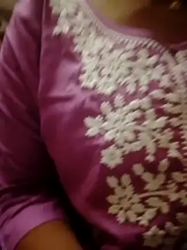 Ayesha Khan1 online show from 3, 5, 2026