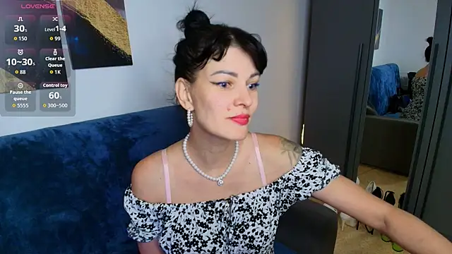 Snapshot of Agata__Moore chatting on 7, 6, 2026 Agata Moore online show from 7, 6, 2026