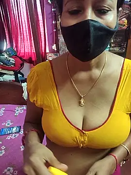 Snapshot of Little-Roshni chatting on 9, 4, 2026 Little-Roshni online show from 9, 4, 2026