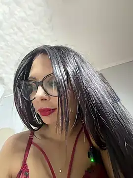 HiddendesireXO01 online show from 5, 7, 2026