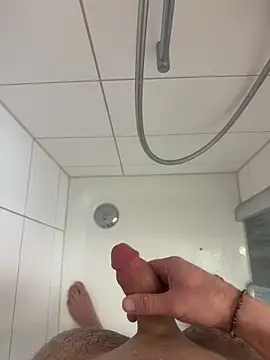 Snapshot of tony3729 chatting on 8, 2, 2026 tony3729 online show from 8, 2, 2026