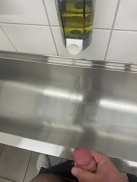 Snapshot of tony3729 chatting on 18, 3, 2026 tony3729 online show from 18, 3, 2026