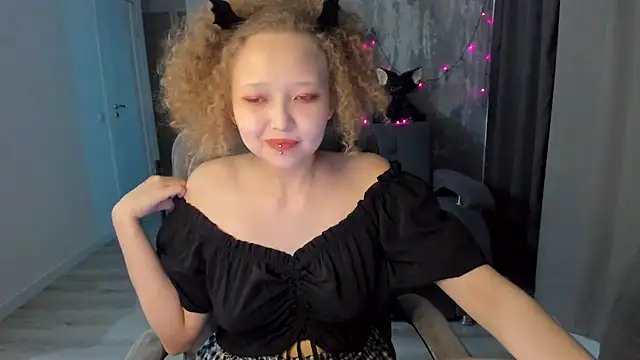 Senya Sol online show from 8, 7, 2026