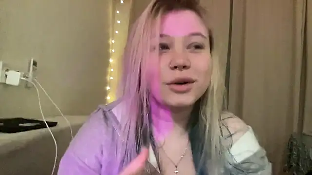 Lulu Di online show from 12, 3, 2026