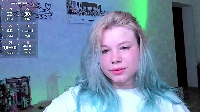 Lulu Di online show from 25, 6, 2026