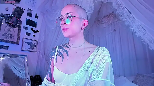 OhMyBush online show from 9, 4, 2026