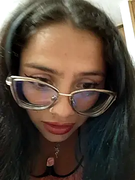 Hanna Fox28 online show from 3, 2, 2026