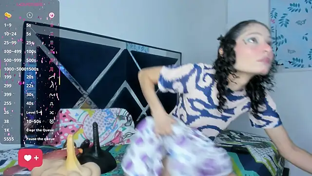 Snapshot of Ninna_Vergara chatting on 3, 3, 2026 Ninna Vergara online show from 3, 3, 2026